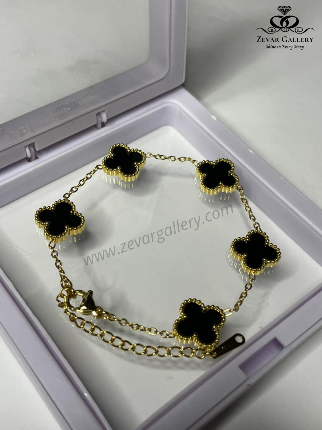 Clover Charm Bracelet in Stainless Steel – Black, White & Gold