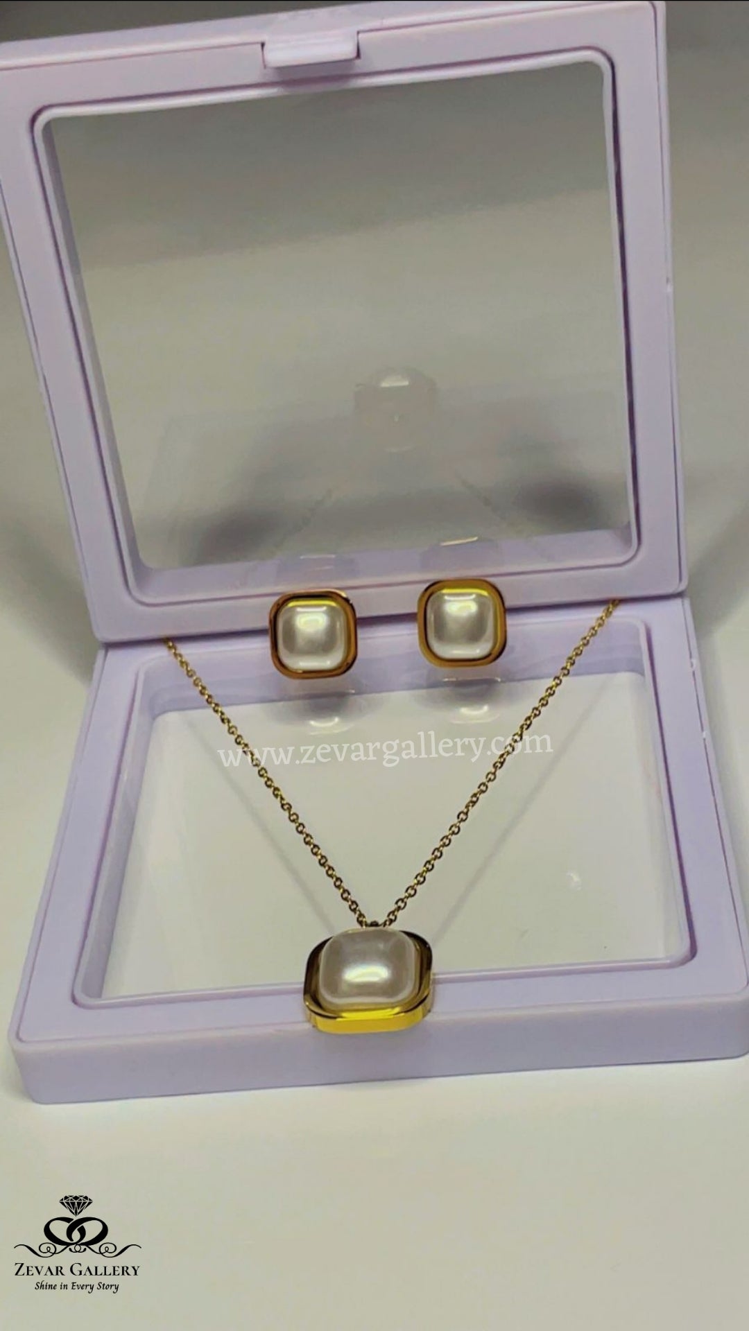 White Pearl & Tops with Golden Chain Pendant by Zevar Gallery